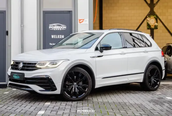 2.0 TSI 4Motion R-LINE | PANORAMADAK | 360 CAMERA | HEAD-UP | SFEERVERLICHTING | STUURVERW