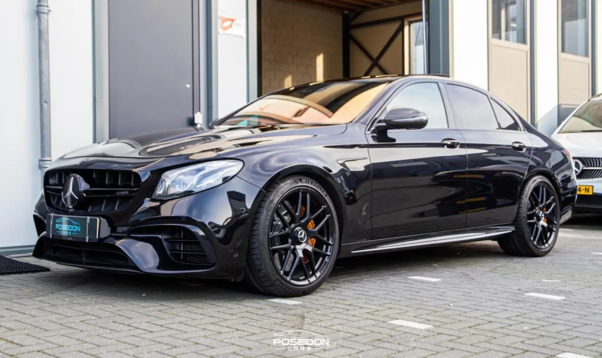 AMG 63 S 4Matic PANO | KERAMISCH | CARBON | KUIPSTOELEN | STANDKACHEL | BOMVOL E63 E63S