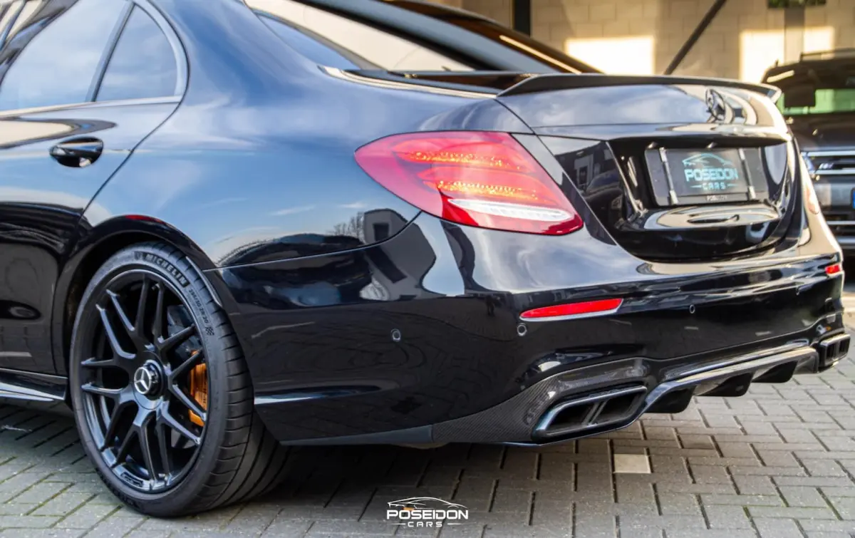 AMG 63 S 4Matic PANO | KERAMISCH | CARBON | KUIPSTOELEN | STANDKACHEL | BOMVOL E63 E63S
