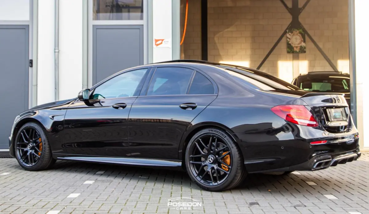 AMG 63 S 4Matic PANO | KERAMISCH | CARBON | KUIPSTOELEN | STANDKACHEL | BOMVOL E63 E63S