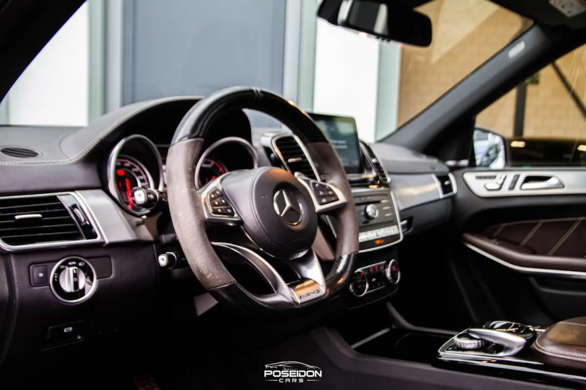 63 AMG 4MATIC PANO | 7 ZITS | LUCHTVERING | STOELVENTILATIE | KEYLESS | BOMVOLL