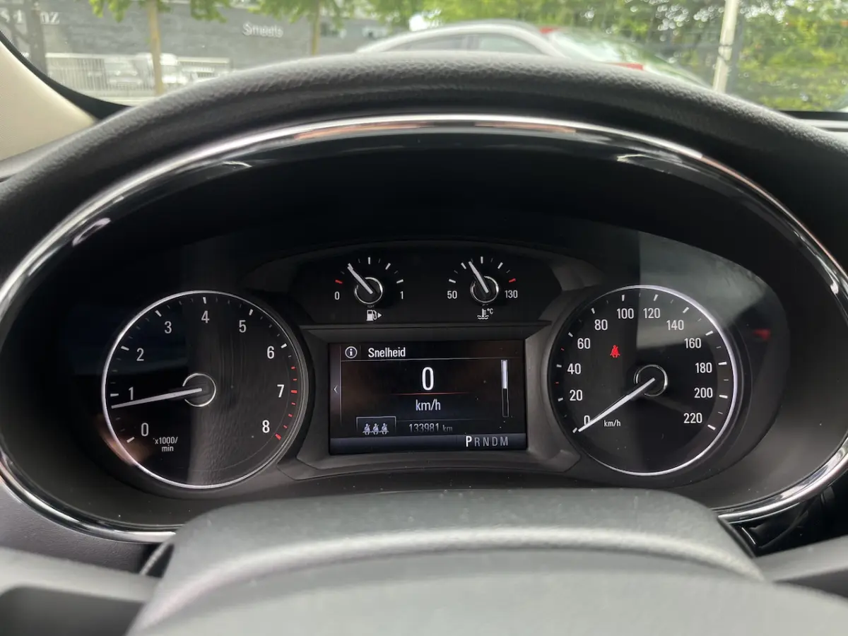 1.4 Turbo Online Edition // LED // HALF-LEDER // KEYLESS // NAVI + CARPLAY // CAMERA // PD