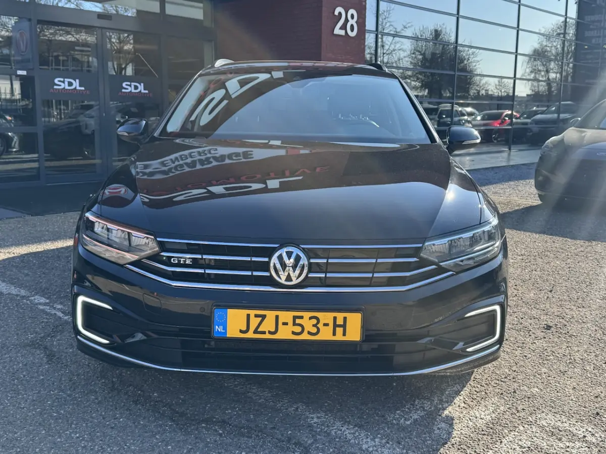 1.4 TSI PHEV GTE Business // DEALER ONDERHOUDEN //VOL LEDER ERGO COMFORT // TREKHAAK // NA