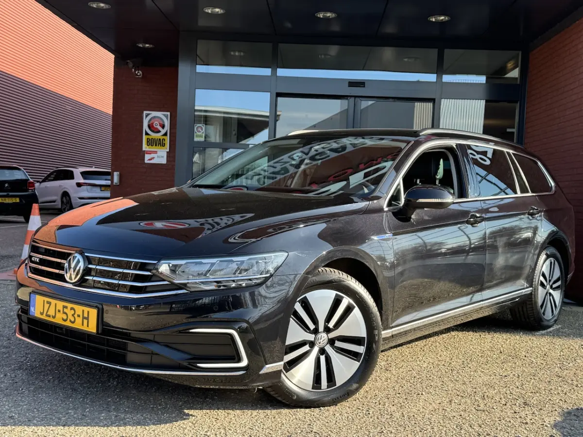 1.4 TSI PHEV GTE Business // DEALER ONDERHOUDEN //VOL LEDER ERGO COMFORT // TREKHAAK // NA