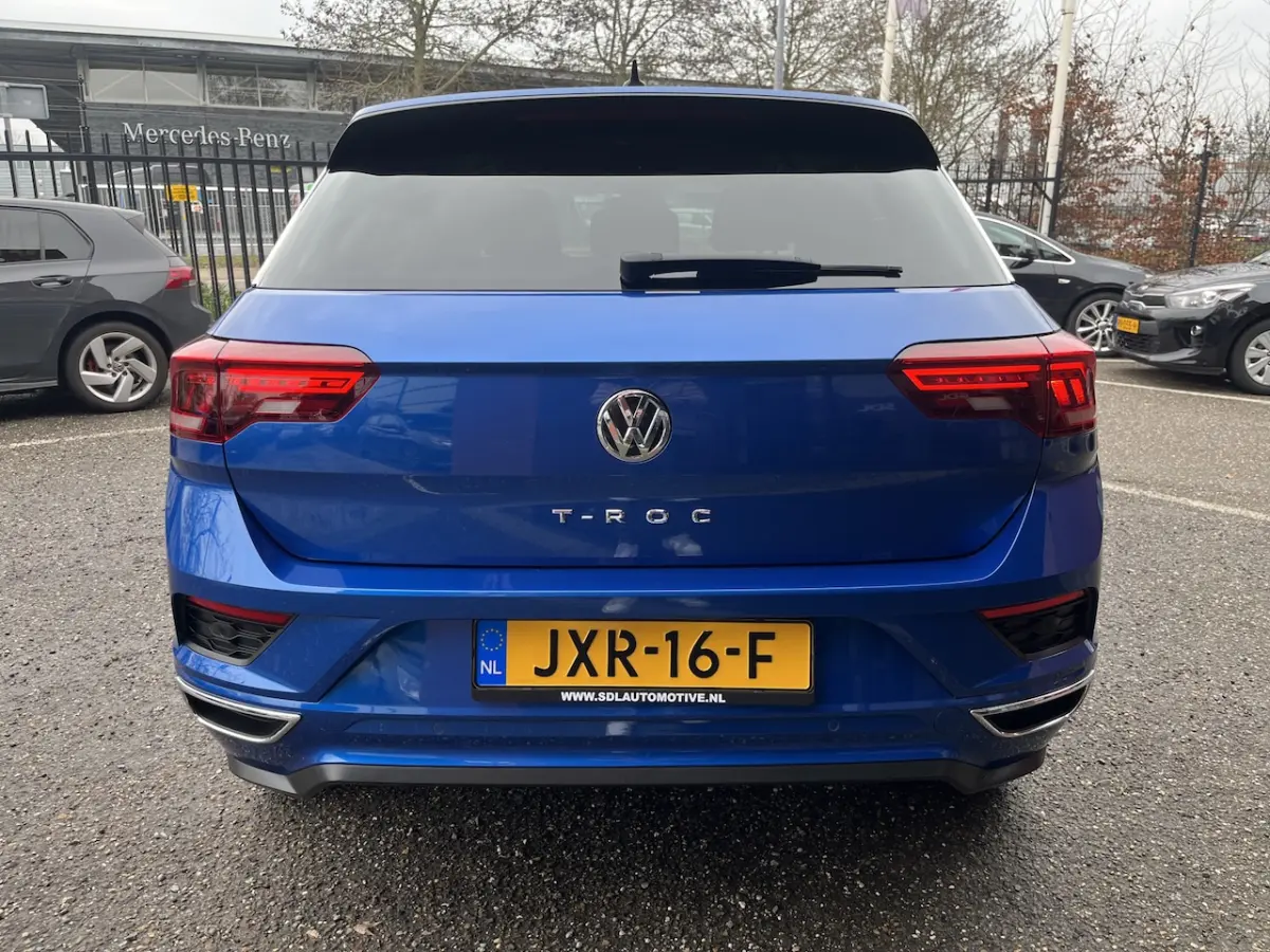 1.5 TSI Sport Business R-Line // NAVI // CAMERA // APPLE CARPLAY- ANDROID AUTO // ELEK. AC