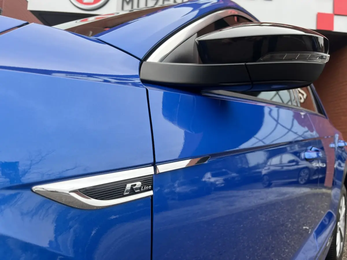 1.5 TSI Sport Business R-Line // NAVI // CAMERA // APPLE CARPLAY- ANDROID AUTO // ELEK. AC