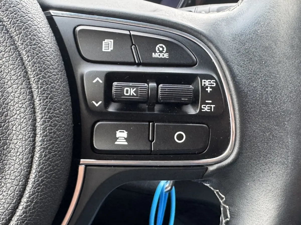 1.6 GDi Hybrid DynamicLine // APPLE CARPLAY - ANDROID AUTO // CAMERA // CLIMA // ADAPTIVE