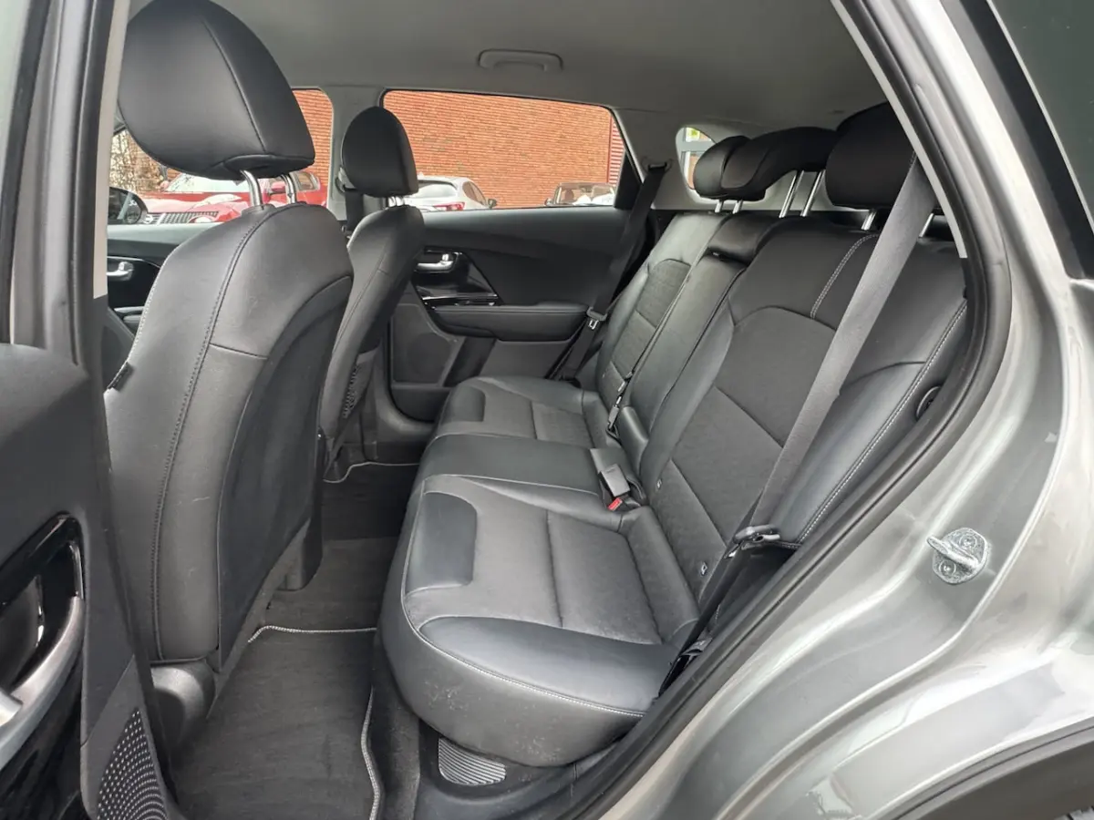 1.6 GDi Hybrid DynamicLine // APPLE CARPLAY - ANDROID AUTO // CAMERA // CLIMA // ADAPTIVE