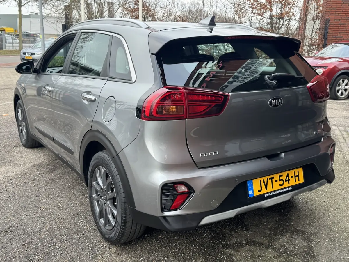 1.6 GDi Hybrid DynamicLine // APPLE CARPLAY - ANDROID AUTO // CAMERA // CLIMA // ADAPTIVE