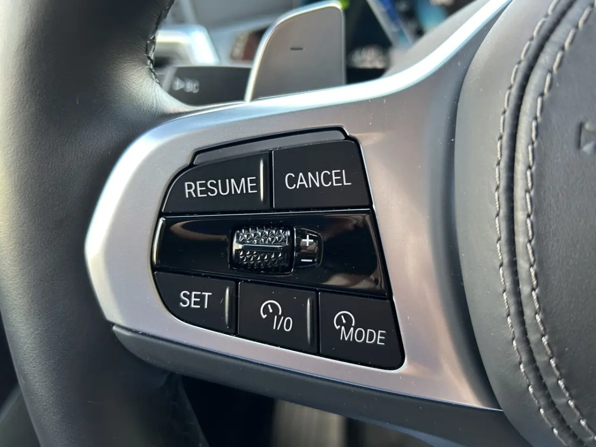 xDrive50e // M-PRO // MATRIX LED // HARMAN KARDON // MEMORY SEAT // PANO/SCHUIFKANTELDAK /