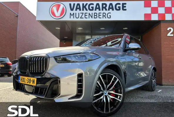 xDrive50e // M-PRO // MATRIX LED // HARMAN KARDON // MEMORY SEAT // PANO/SCHUIFKANTELDAK /