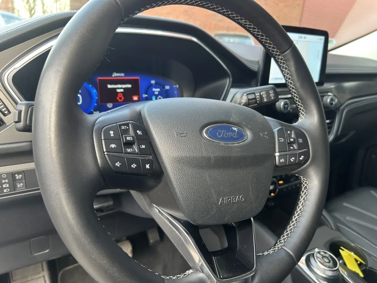 2.5 PHEV Vignale // FULL LED // B&O AUDIO // ADAPTIVE CRUISE // MEMORY SEAT // LEDER // HU