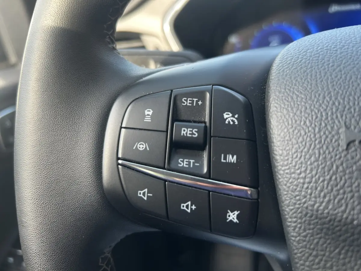 2.5 PHEV Vignale // FULL LED // B&O AUDIO // ADAPTIVE CRUISE // MEMORY SEAT // LEDER // HU