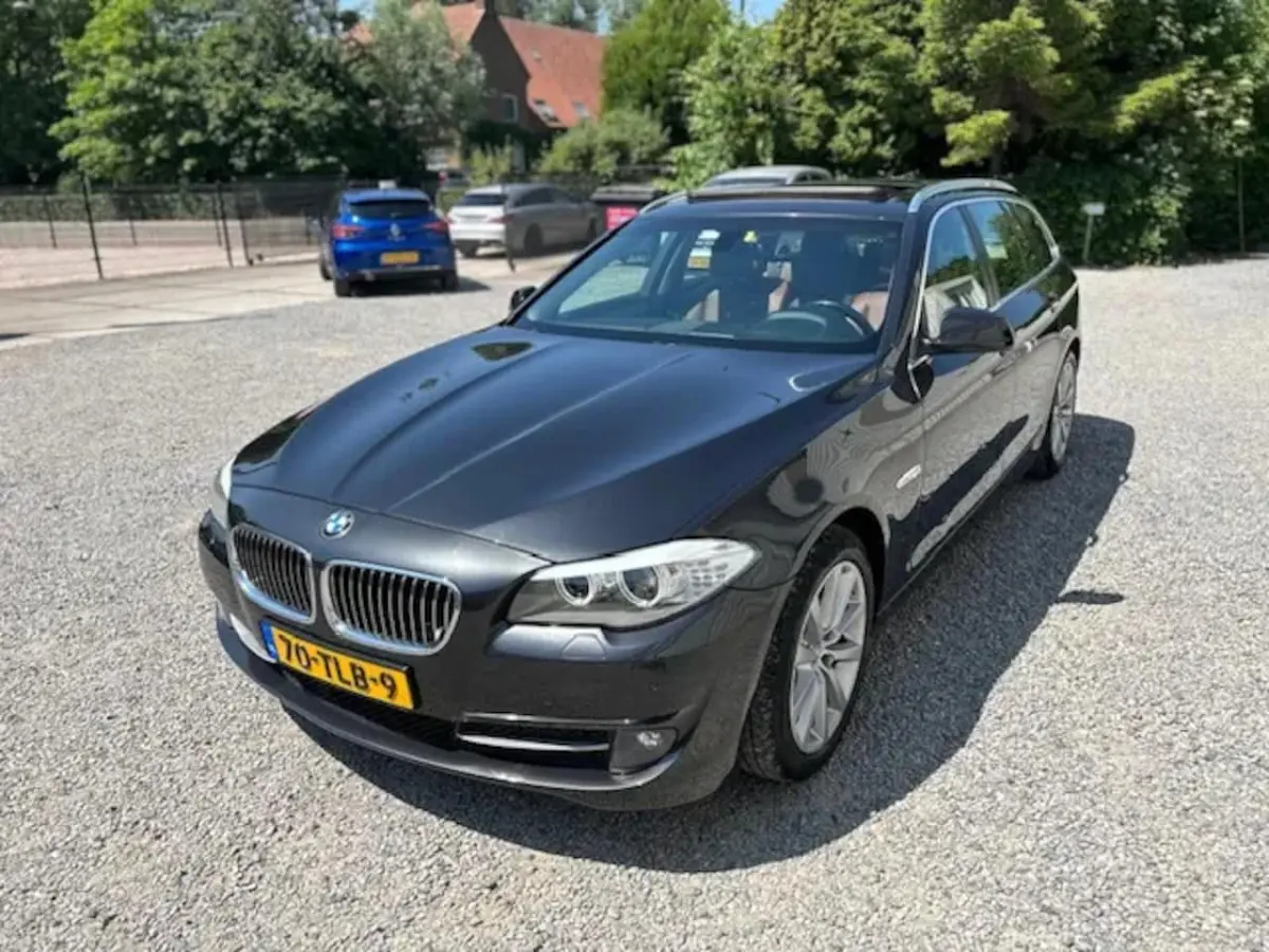 528i High Executive PANODAK DISTR-VRVN