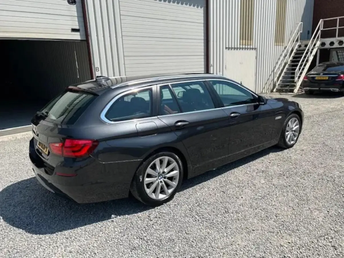 528i High Executive PANODAK DISTR-VRVN