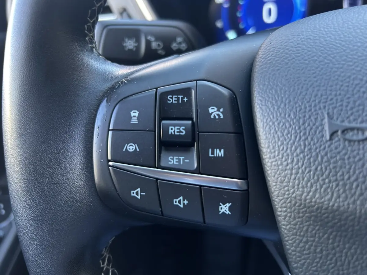2.5 PHEV Vignale // FULL LED // B&O AUDIO // ADAPTIVE CRUISE // MEMORY SEAT // LEDER // NA