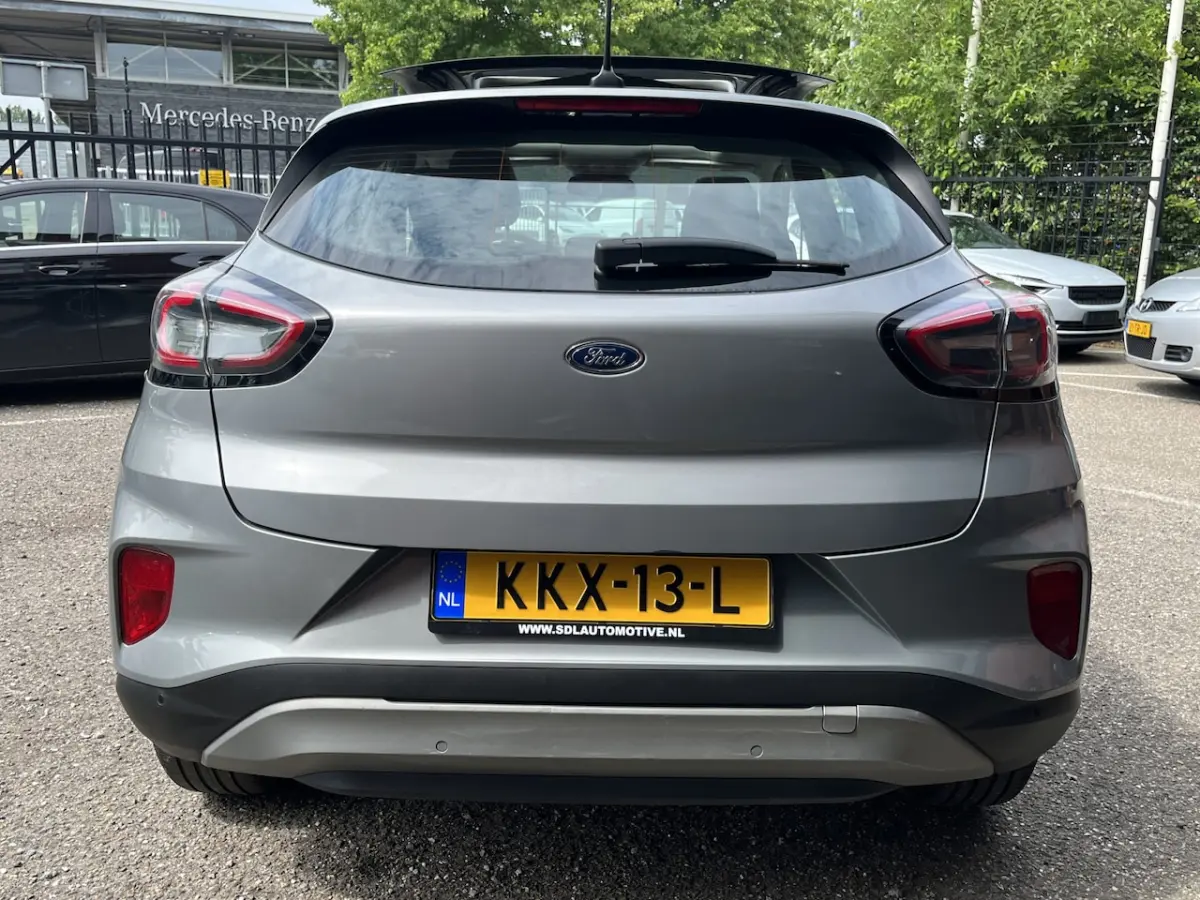 1.0 EcoBoost Hybrid Titanium X // PANO SCHUIF DAK // NAVI // PDC // STOEL + STUUR VERWARMI