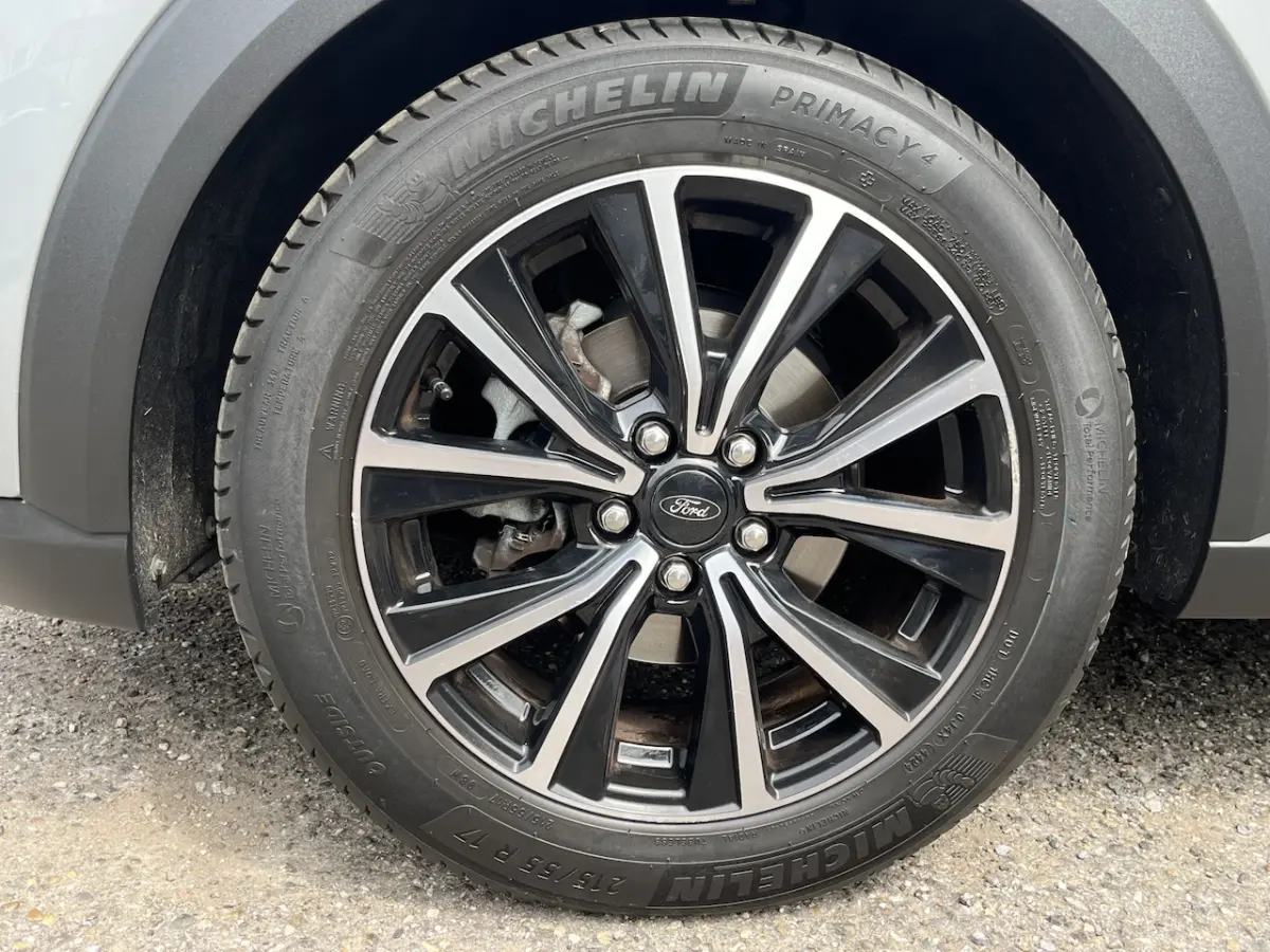 1.0 EcoBoost Hybrid Titanium X // PANO SCHUIF DAK // NAVI // PDC // STOEL + STUUR VERWARMI