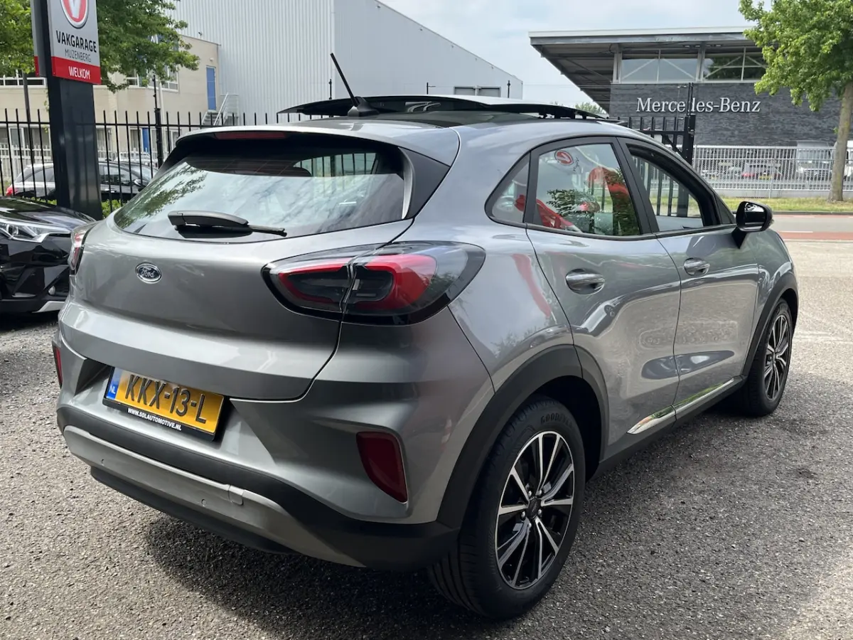 1.0 EcoBoost Hybrid Titanium X // PANO SCHUIF DAK // NAVI // PDC // STOEL + STUUR VERWARMI