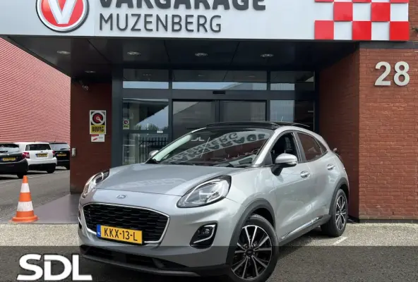 1.0 EcoBoost Hybrid Titanium X // PANO SCHUIF DAK // NAVI // PDC // STOEL + STUUR VERWARMI