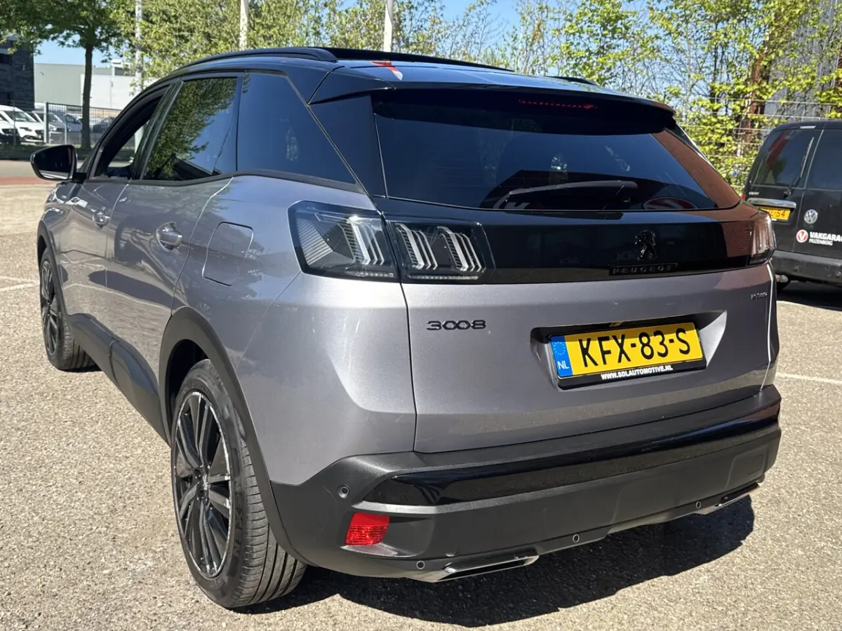 1.6 HYbrid 225 GT BLACK PACK // PANO/SCHUIFKANTELDAK // ADAPTIVE CRUISE // FULL LED // FOC