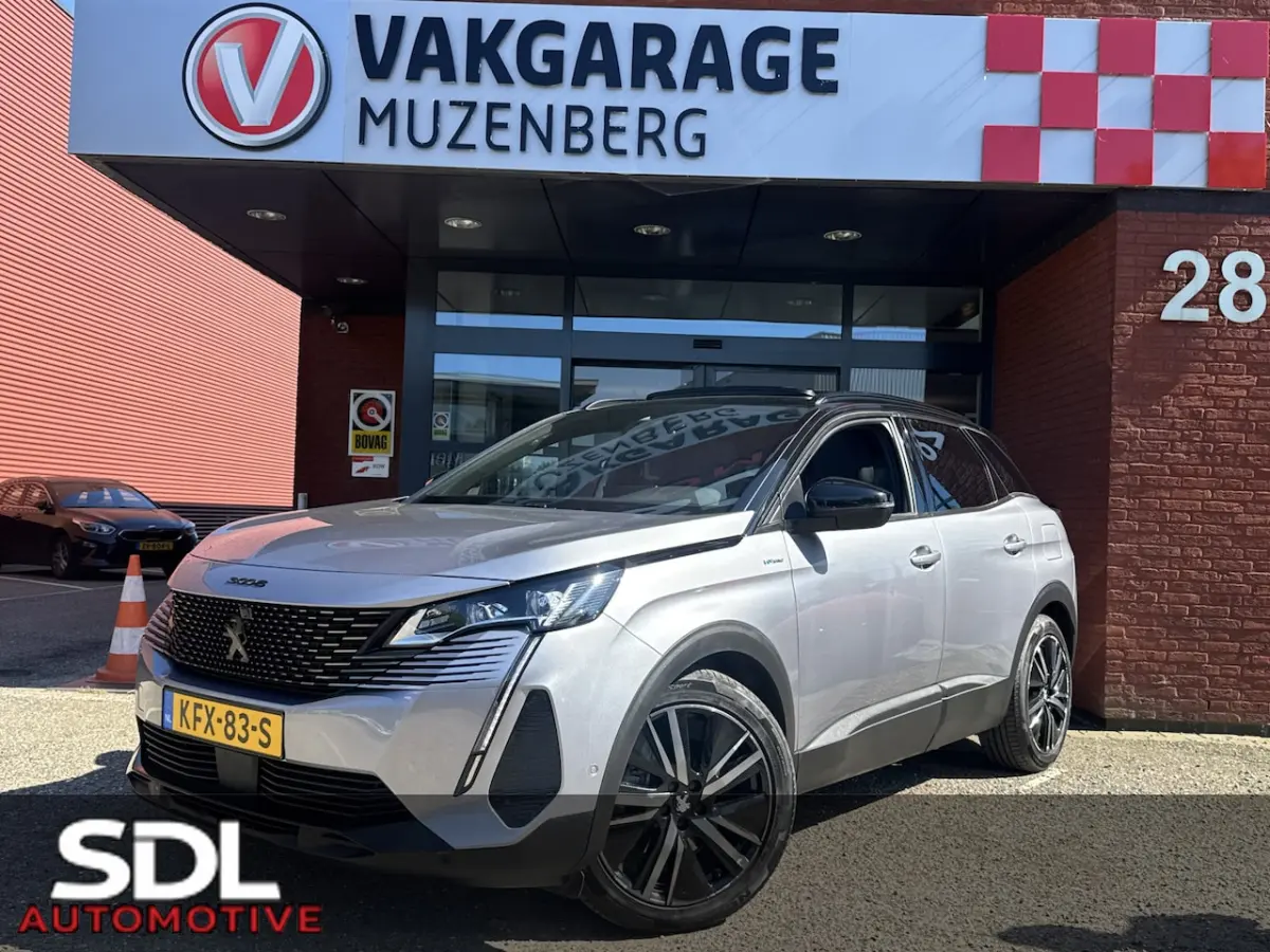 1.6 HYbrid 225 GT BLACK PACK // PANO/SCHUIFKANTELDAK // ADAPTIVE CRUISE // FULL LED // FOC