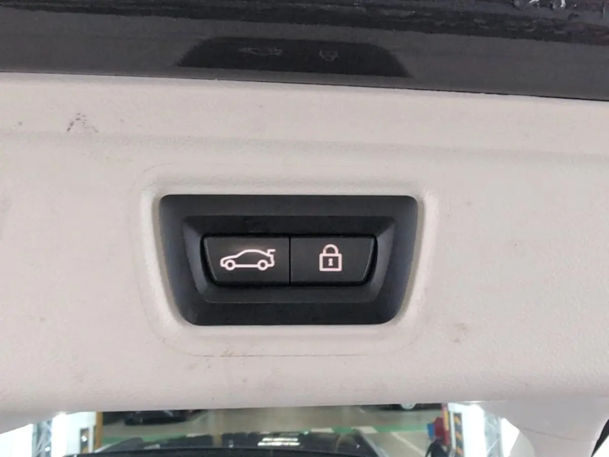 330e Aut Live Coc.p Keyless LED All-in BTW