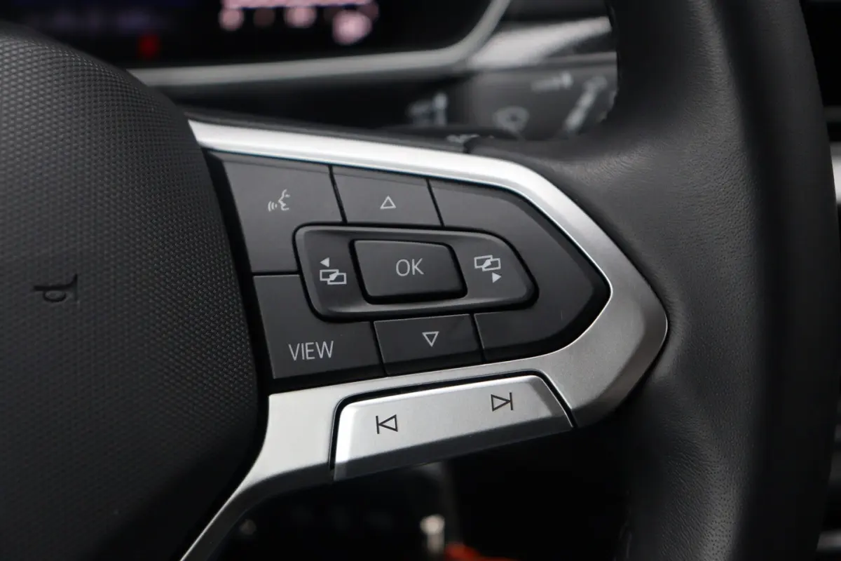1.5 TSI R-Line | Trekhaak | Camera | ACC | Fabrieksgarantie |