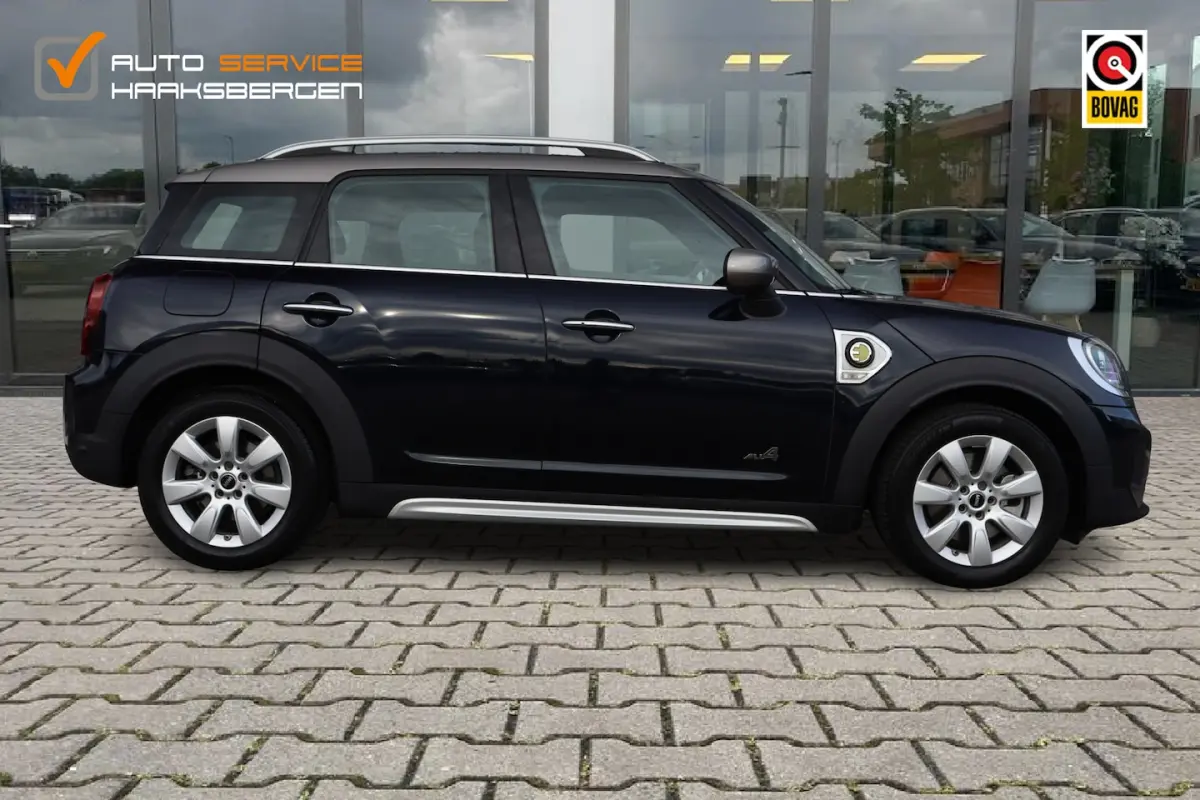 1.5 Cooper S E ALL4 Yours | Camera | LED | Carplay |