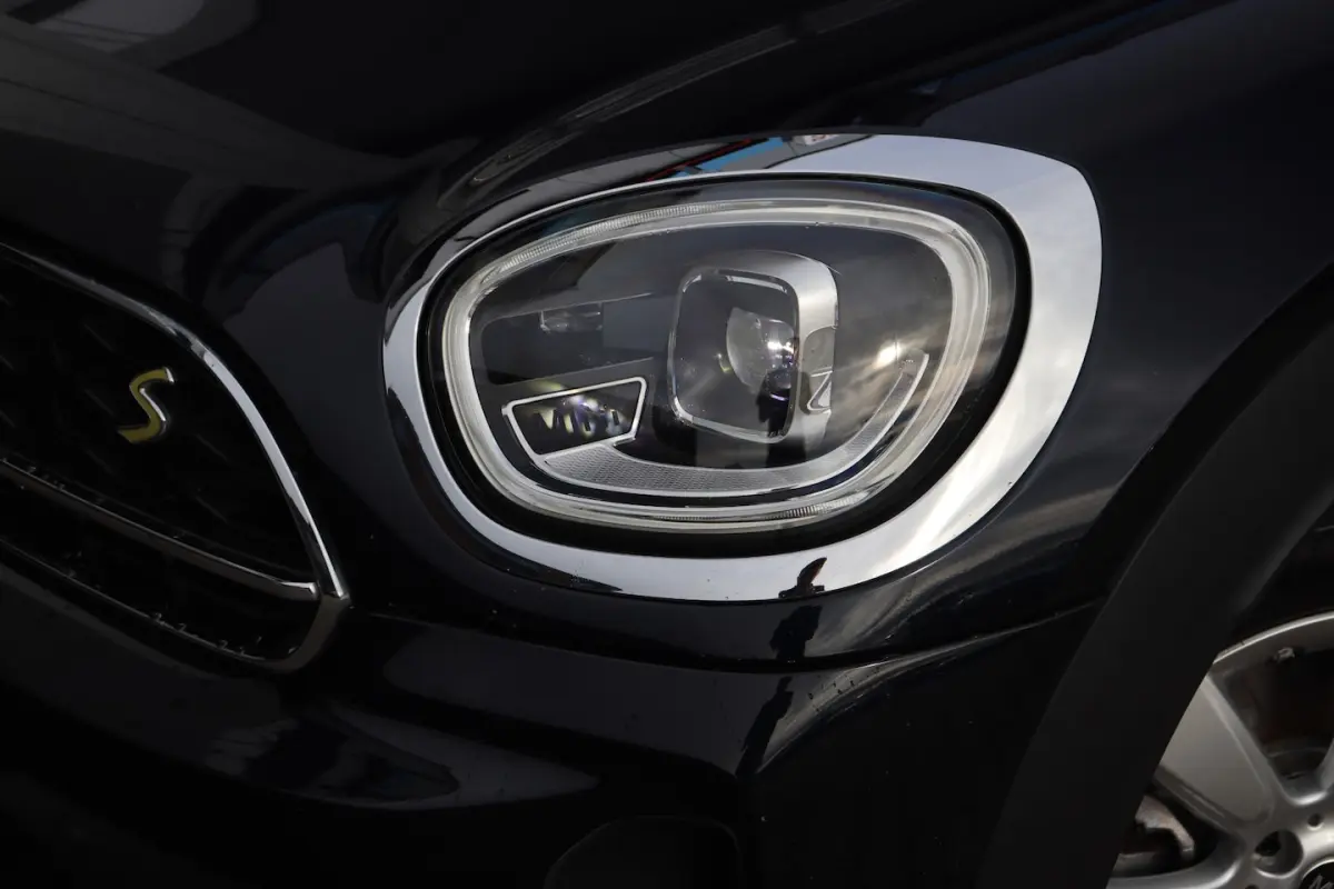 1.5 Cooper S E ALL4 Yours | Camera | LED | Carplay |