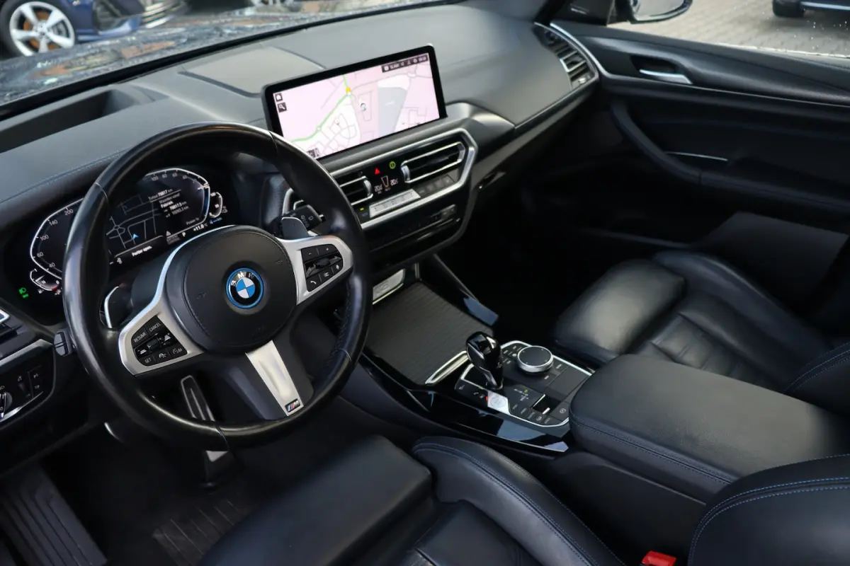 xDrive30e M-Sport | M Stoelen | Pano | Camera |