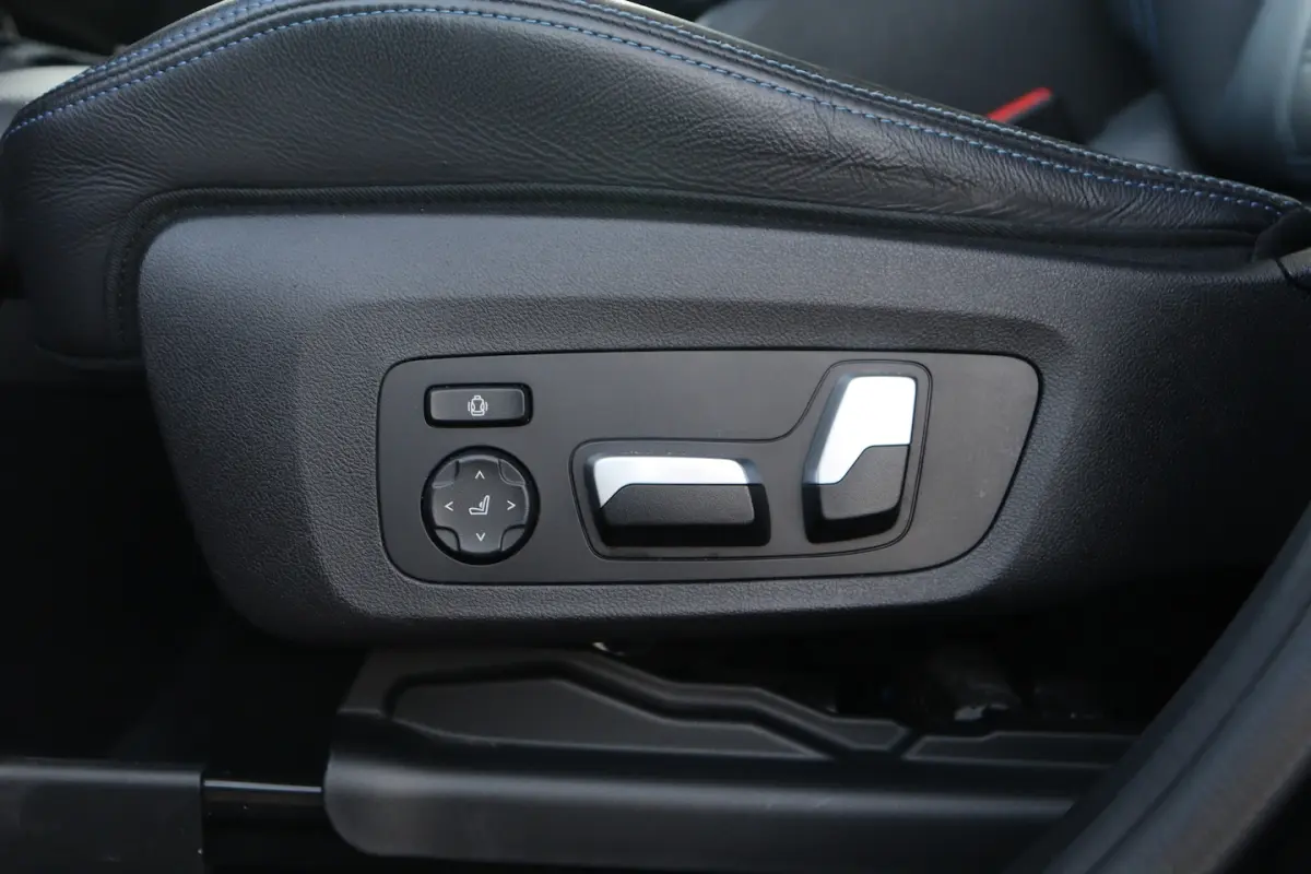xDrive30e M-Sport | M Stoelen | Pano | Camera |