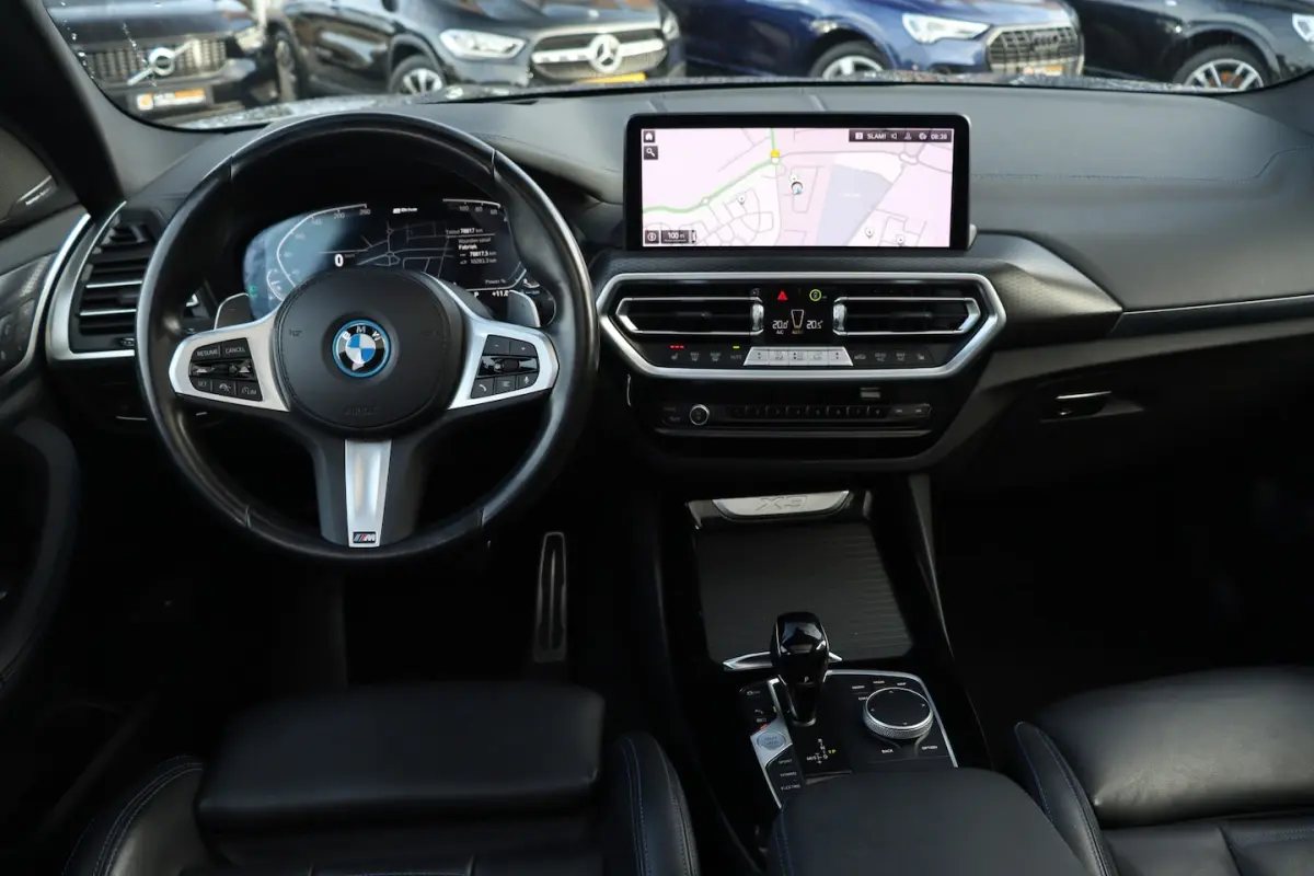 xDrive30e M-Sport | M Stoelen | Pano | Camera |