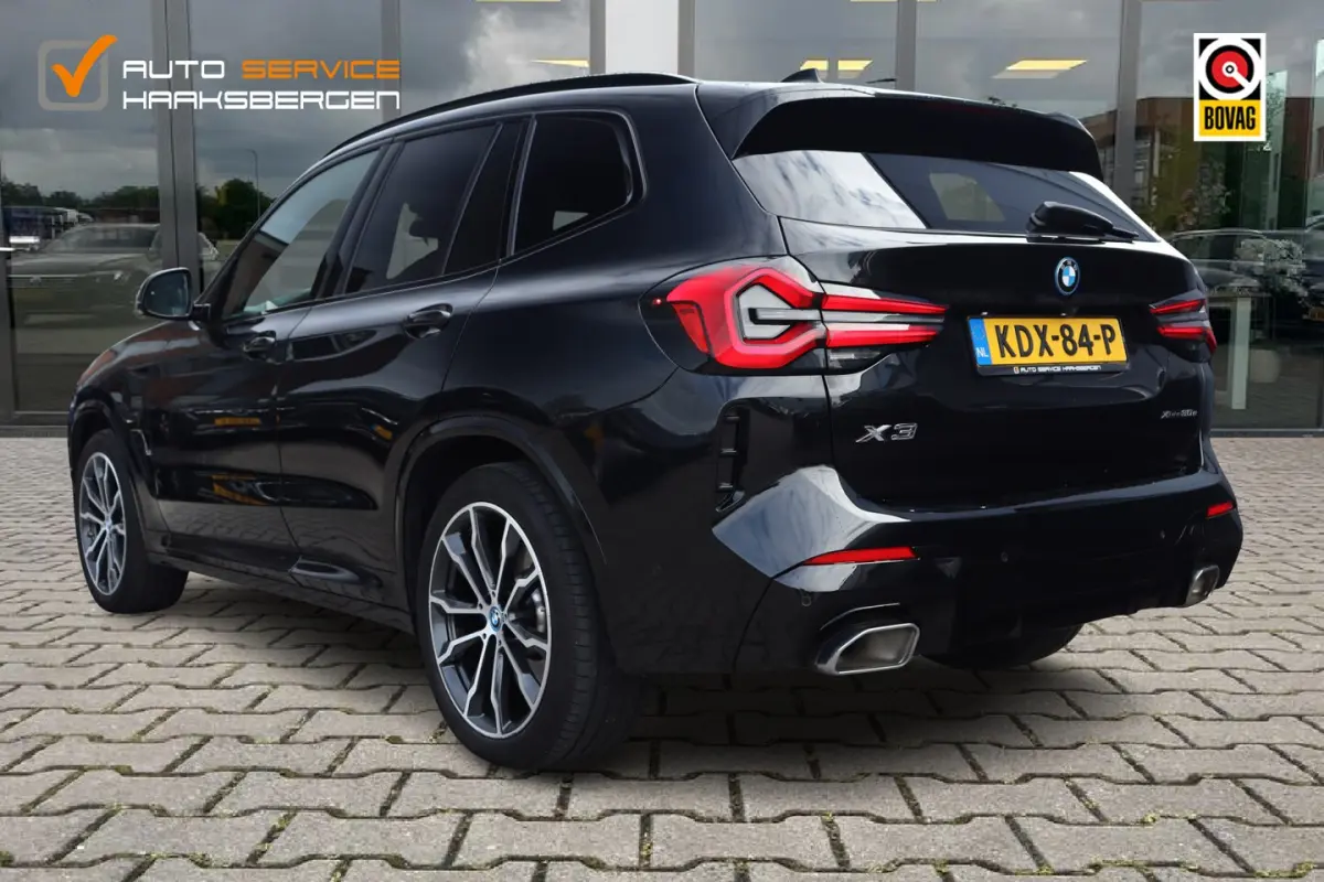 xDrive30e M-Sport | M Stoelen | Pano | Camera |