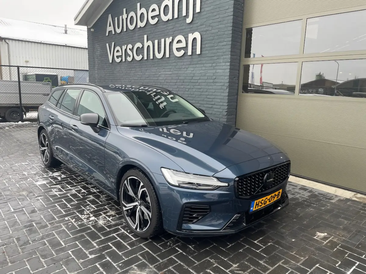 2.0 T6 Plug-in hybrid AWD Plus Dark heico long range stoelverwarming voor + achter