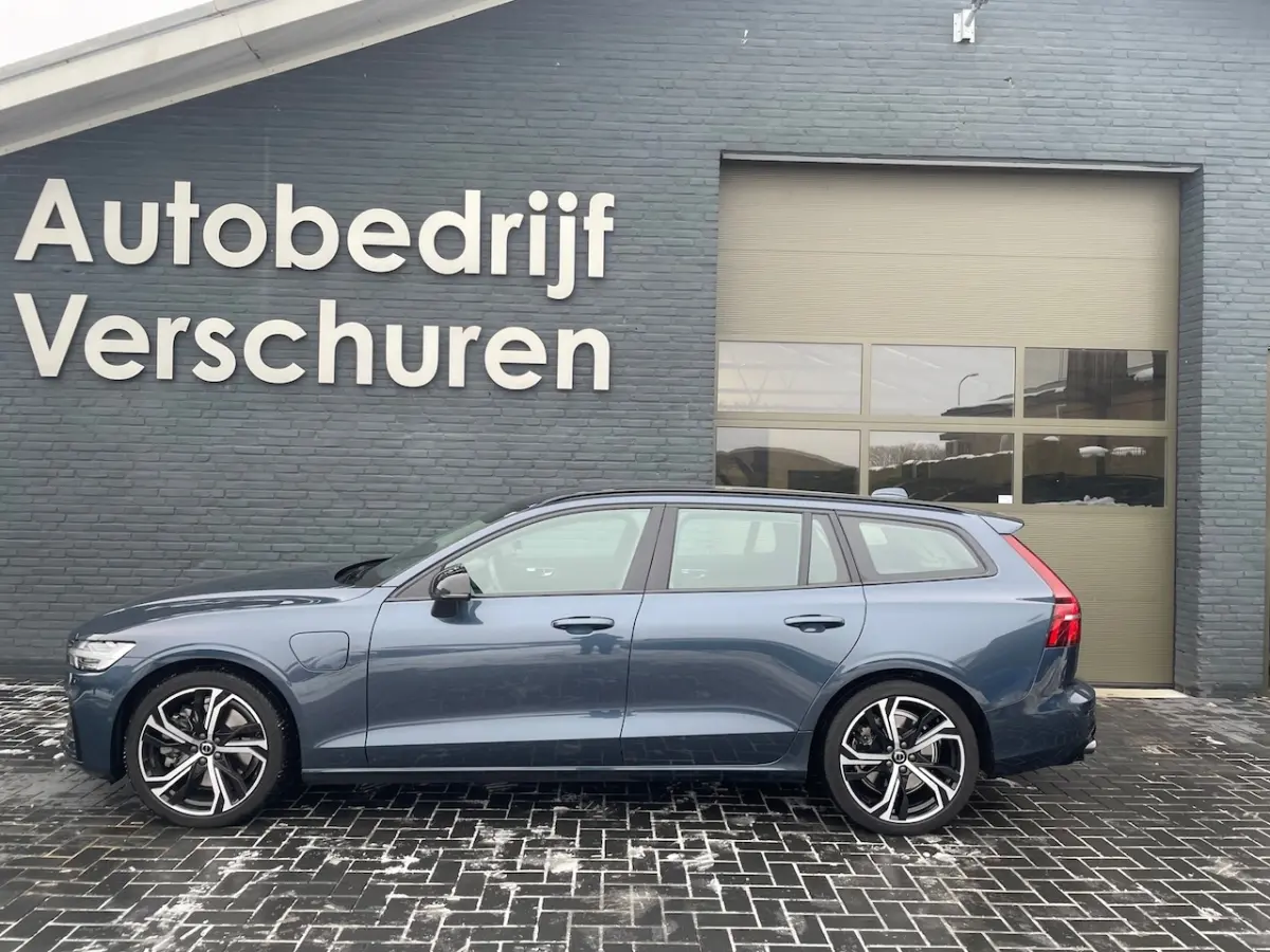 2.0 T6 Plug-in hybrid AWD Plus Dark heico long range stoelverwarming voor + achter