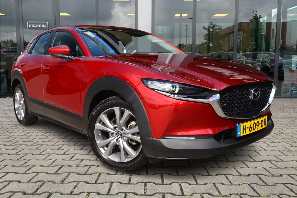 2.0 e-SkyActiv-X M Hybrid 180 PK | ACC | Camera | BOSE |