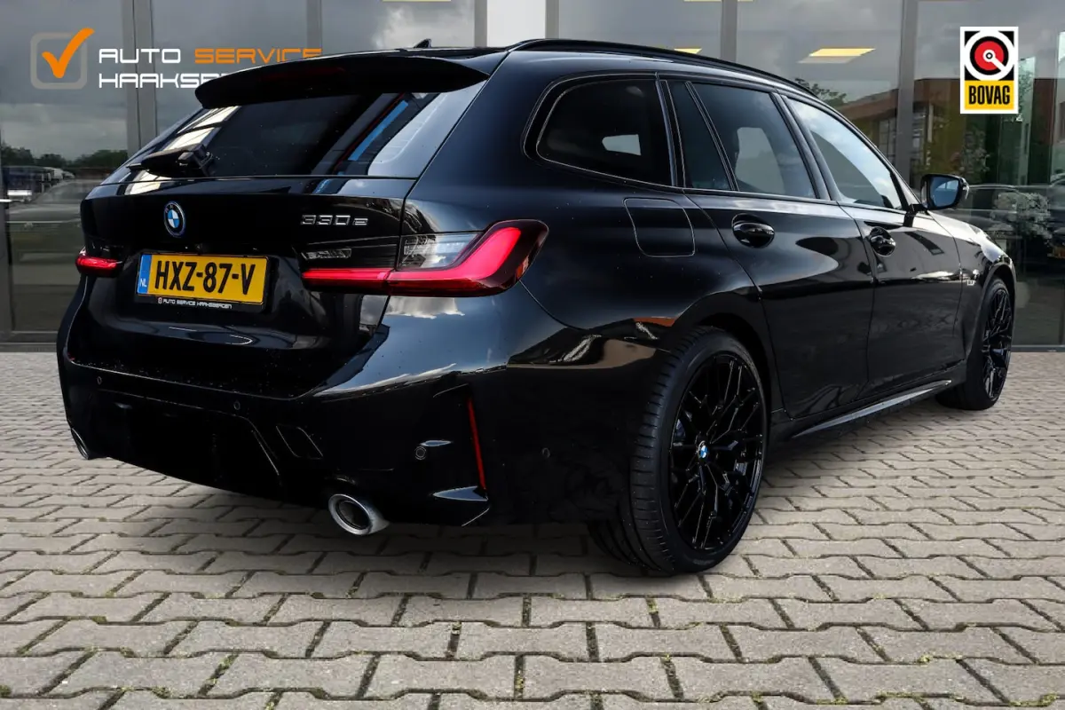 330e M Pakket | Laser Led | ACC | Camera |