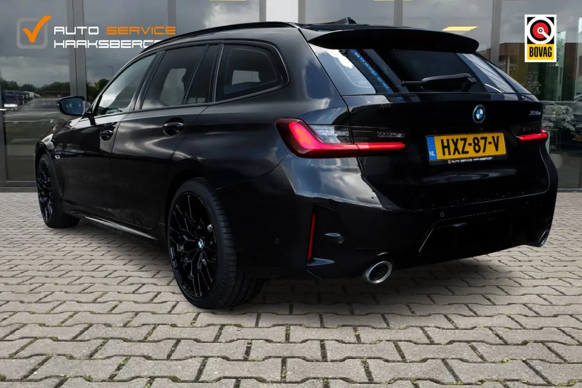 330e M Pakket | Laser Led | ACC | Camera |