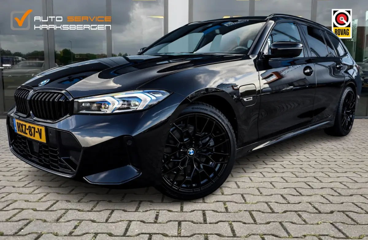 330e M Pakket | Laser Led | ACC | Camera |