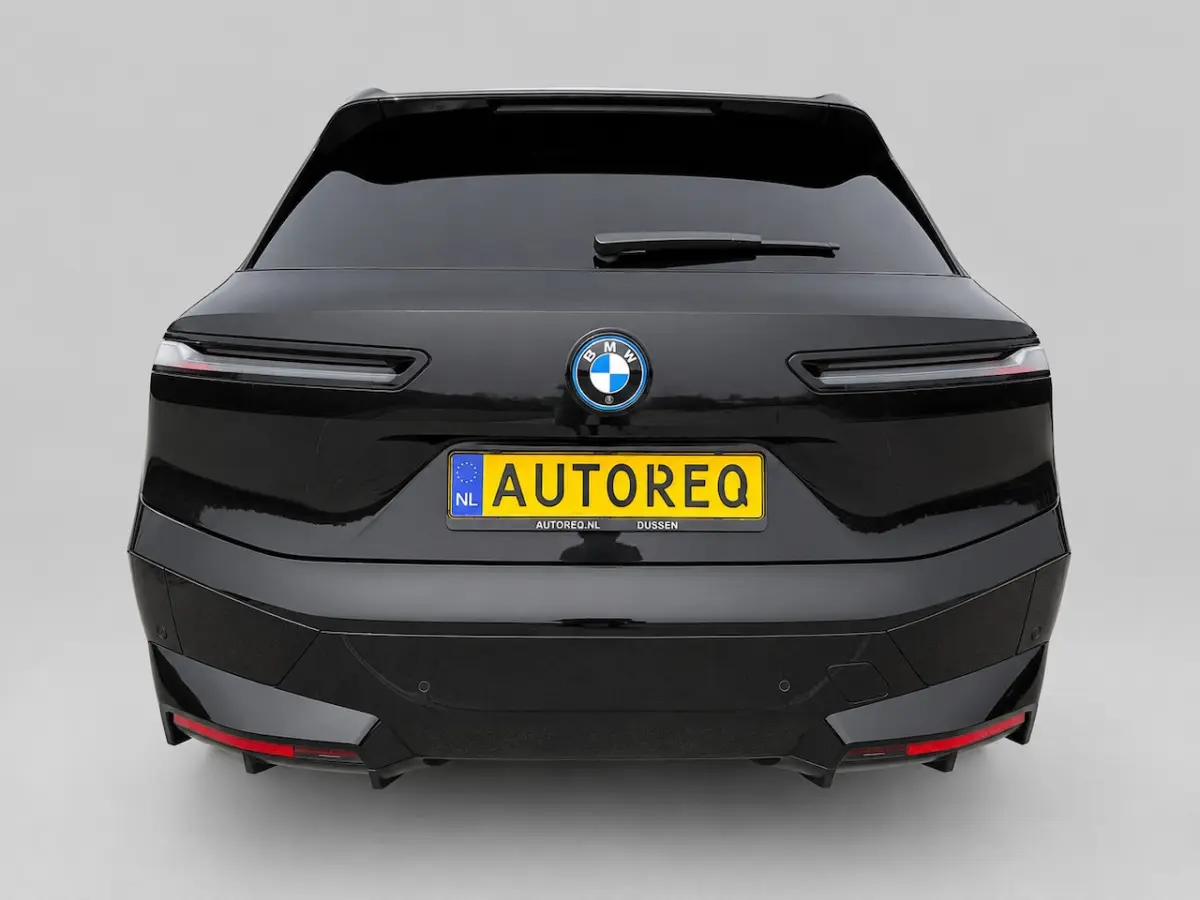 XDrive50 High Executive 112 kWh - SOH 94% - M-Sport - Panodak - HuD - Massagestoelen - B&W