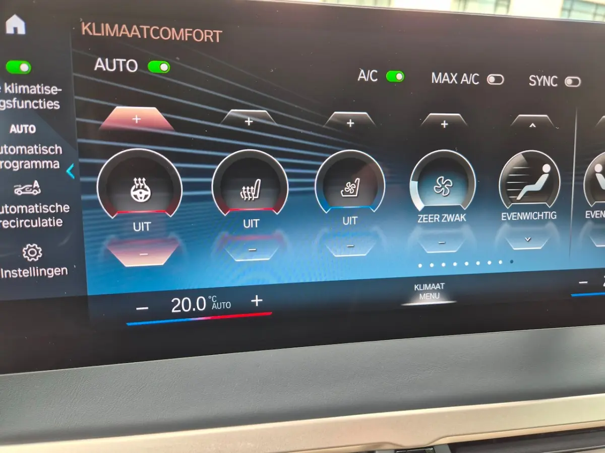 XDrive50 High Executive 112 kWh - SOH 94% - M-Sport - Panodak - HuD - Massagestoelen - B&W