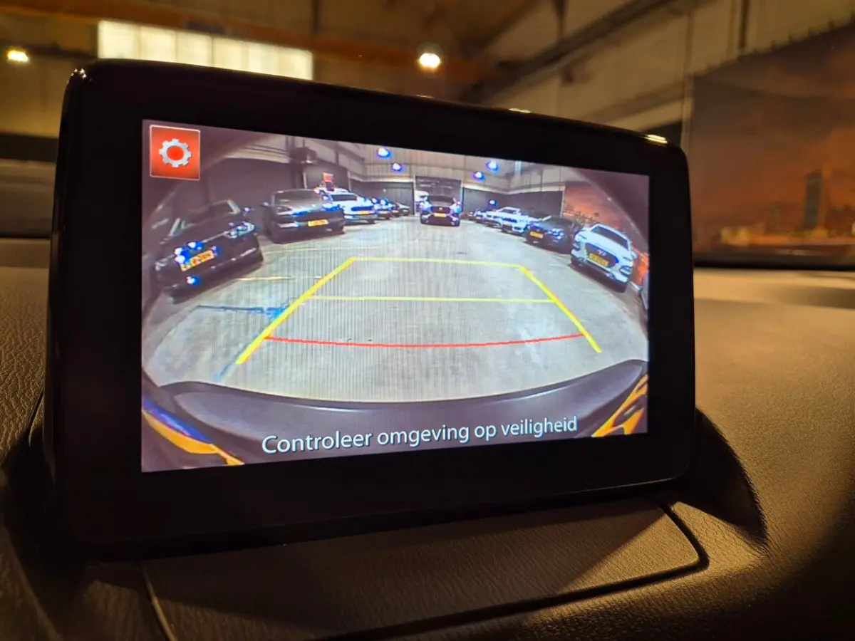 2.0 SkyActiv-G 120 GT-M - BOSE - Camera - Navi - Stoel en Stuurverw - HuD - Adapt Cruise -