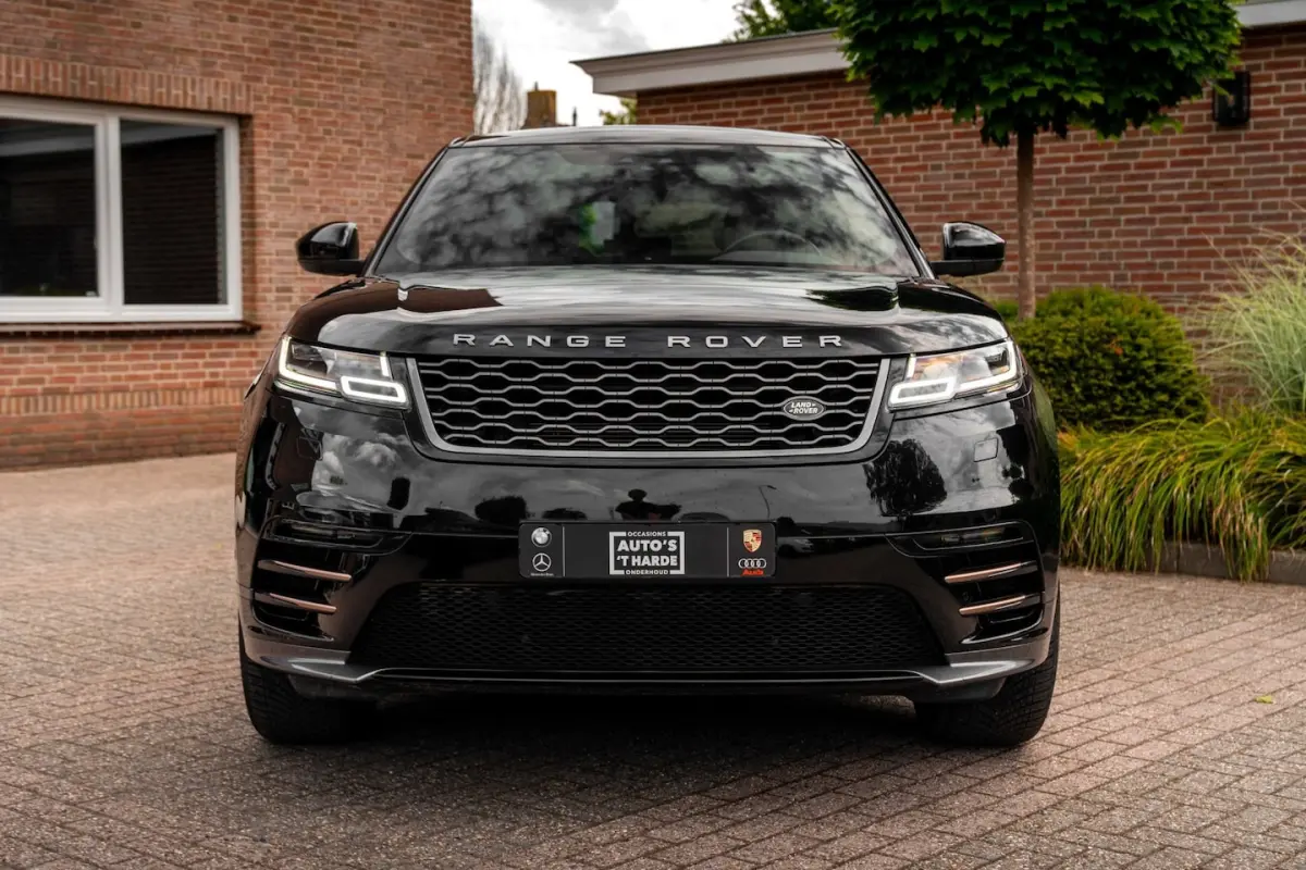 2.0 I4 Turbo AWD R-Dynamic HSE Trekhaak Schuifdak 360 Camera Meridian Stoelverw.Verw 20''