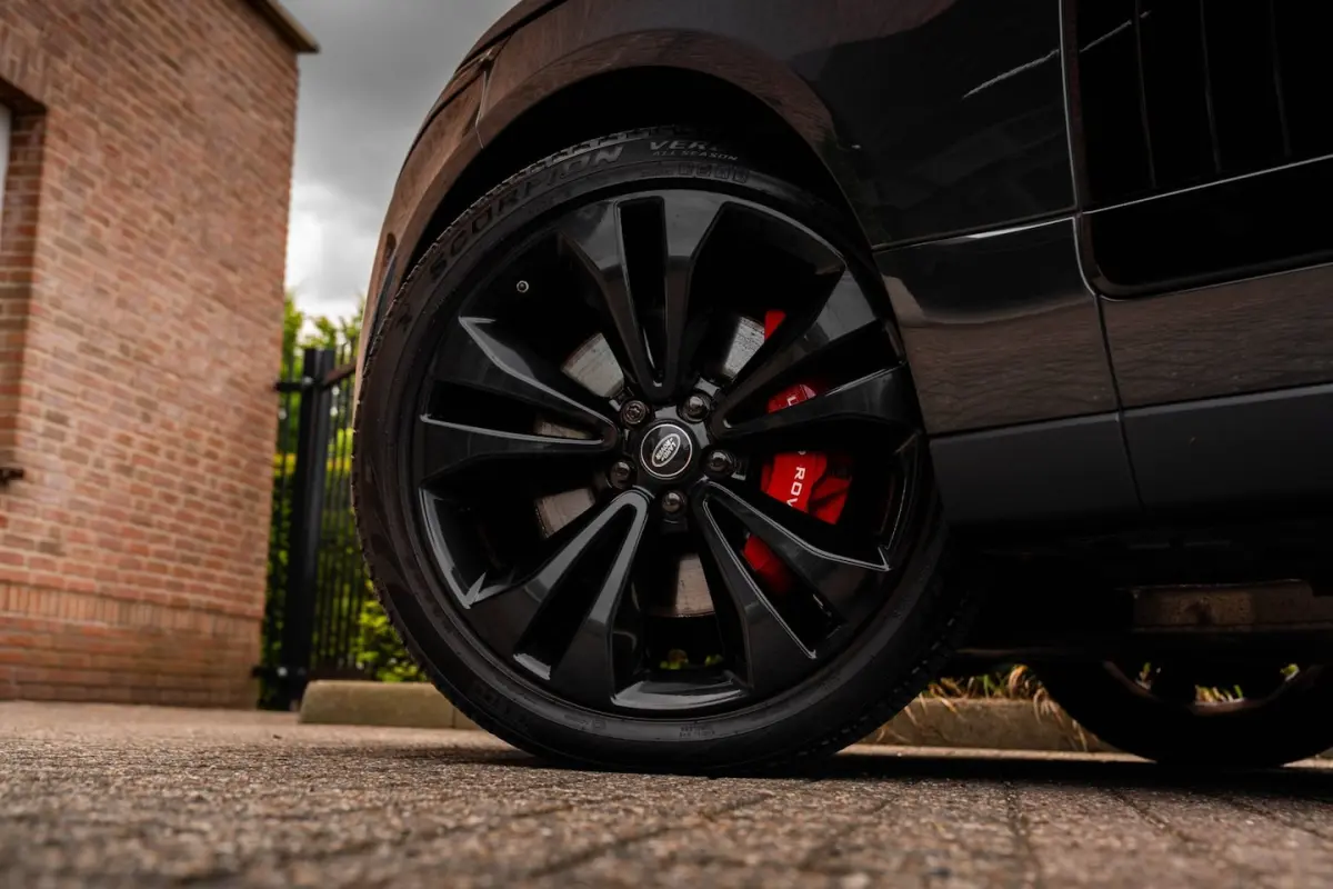 P400e LWB Autobiography 404 PK Schuifdak Adaptive Meridian Keyless Massage & Memory 22''