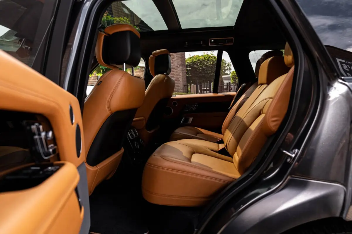 P400e LWB Autobiography 404 PK Schuifdak Adaptive Meridian Keyless Massage & Memory 22''