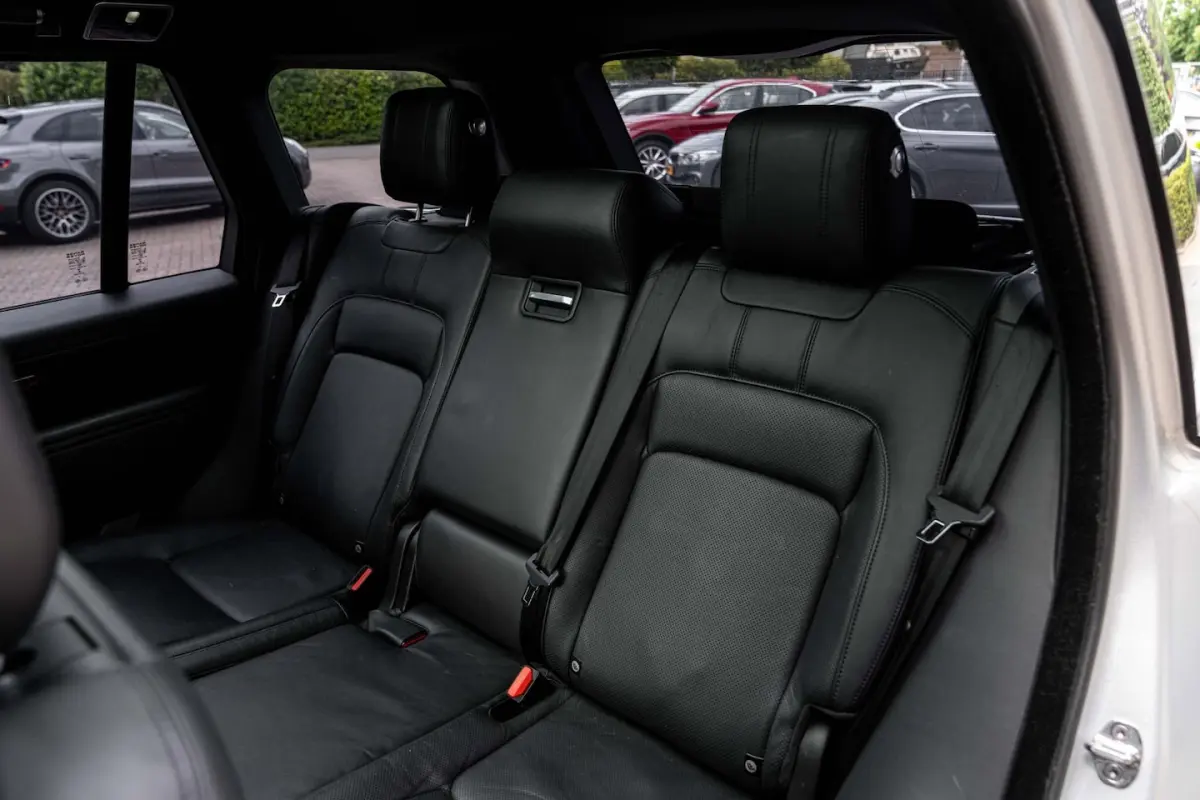 P400e Limited Edition 404 PK SVO Kleur Pano Soft-Close Keyless Meridian 21''