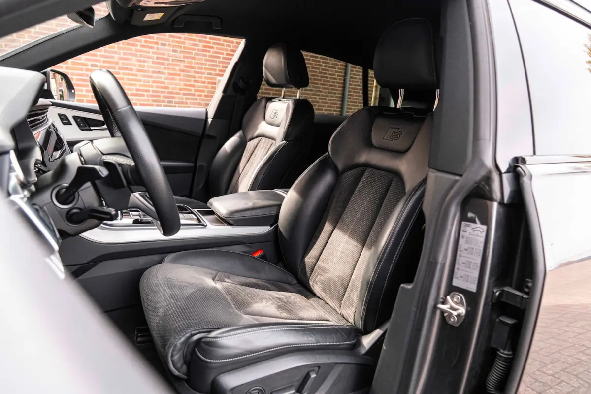55 TFSI e Quattro Pro Line S-Line Luchtvering Trekhaak Adaptive LED Matrix 22''