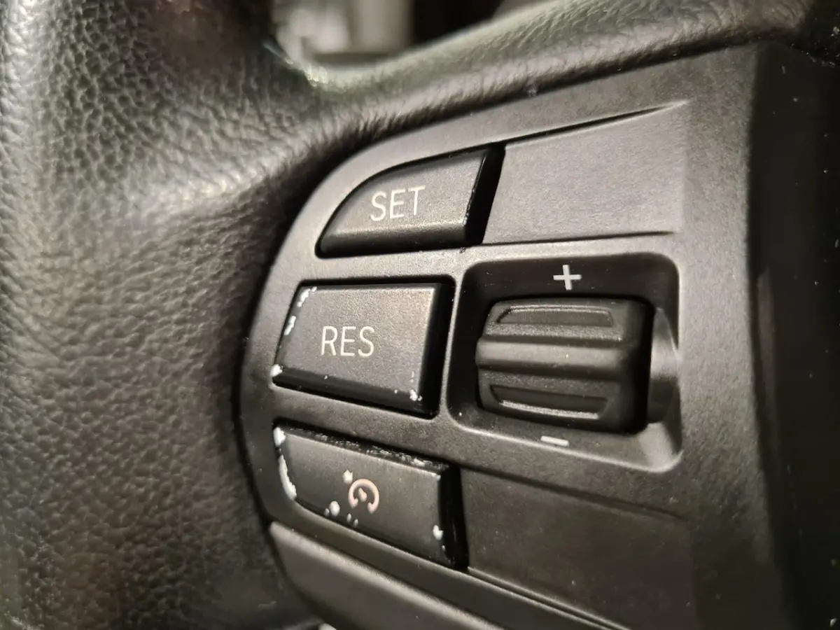 XDrive20i High Executive - Leder - Memorystoel - Stoelverw - Camera - Navigatie - NL Auto