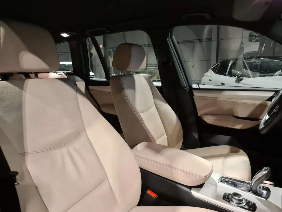 XDrive20i High Executive - Leder - Memorystoel - Stoelverw - Camera - Navigatie - NL Auto